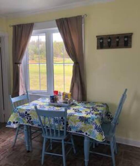 Experience Tranquility Cricket Field Offers Charming Retreat In Twillingatate Villa Twillingate Buitenkant foto